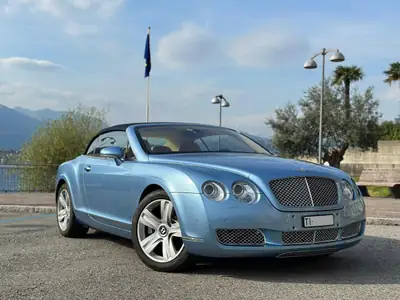 Bentley Continental GTC 6.0 — Cabriolet de prestige, moteur 560 ch, seulement 25 800 km — dettaglio