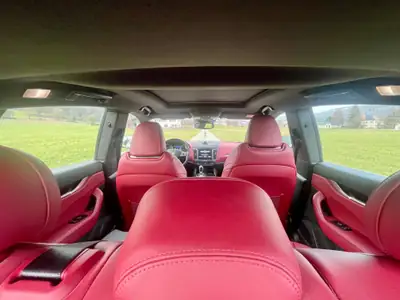 Maserati Levante D 3.0 V6 — SUV de prestige diesel, première main, entretien complet — Thumbnail 9