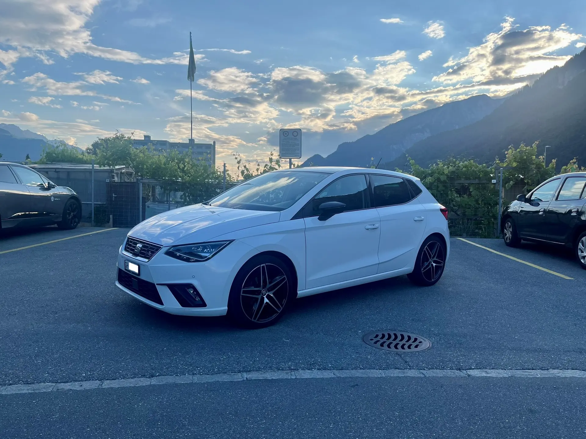 SEAT Ibiza 1.0 EcoTSI FR — Citadine dynamique, sans accident, équipée — vista esterna