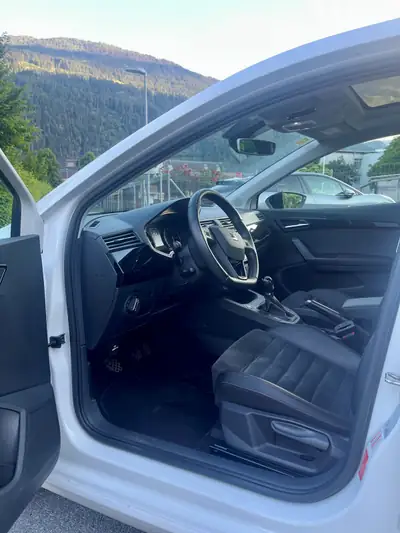 SEAT Ibiza 1.0 EcoTSI FR — Citadine dynamique, sans accident, équipée — Miniatura 11