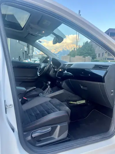 SEAT Ibiza 1.0 EcoTSI FR — Citadine dynamique, sans accident, équipée — Miniatura 13
