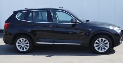 BMW X3 xDrive 30d xLine — SUV diesel performant, état impeccable, historique sans sinistre — Armaturenbrett