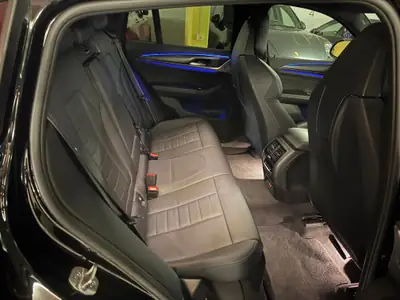 BMW X4 M40i Mild-Hybrid — SUV coupé sportif, 360 ch et service gratuit jusqu'à 100'000 km — Armaturenbrett