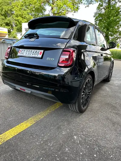 Fiat 500 Electric 87 kW Icon — Citadine électrique compacte, 32'000 km seulement — Miniature 8