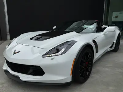 Chevrolet Corvette Convertible Z06 — Légendaire muscle car américain, 660 ch, très peu kilométré — vue extérieure