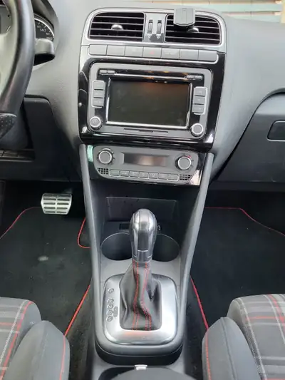VW Polo 1.4 TSI GTI DSG — Sportive compacte, mécanique rénovée, 139 000 km — Miniatur 7