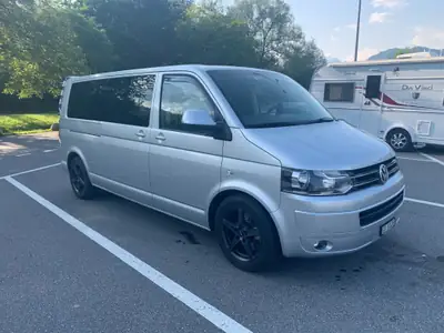 VW T5 Caravelle 2.0 BiTDi — Monospace 8 places, Chauffage intégré, Attelage — detail