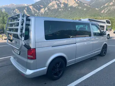 VW T5 Caravelle 2.0 BiTDi — Monospace 8 places, Chauffage intégré, Attelage — dashboard