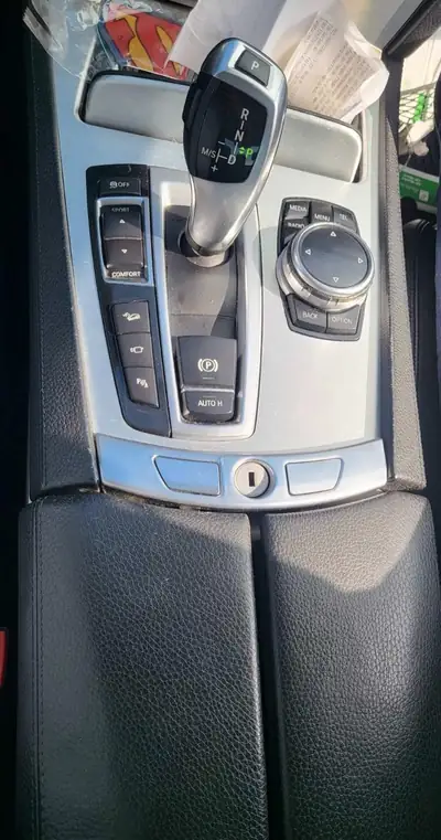 BMW 730d xDrive — Berline de prestige diesel, entretien récent et saine — dettaglio