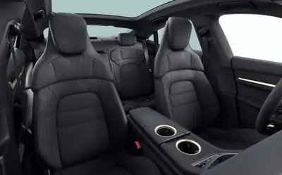 Porsche Taycan 4S — Berline électrique haute performance, 79'000 km seulement — Armaturenbrett