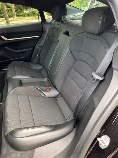 Porsche Taycan 4S — Berline électrique haute performance, 79'000 km seulement — Miniatur 15