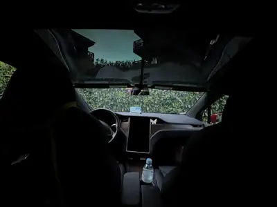 Tesla Model X Maximale Autonomie — SUV électrique 7 places, quasi neuf — Miniatur 7