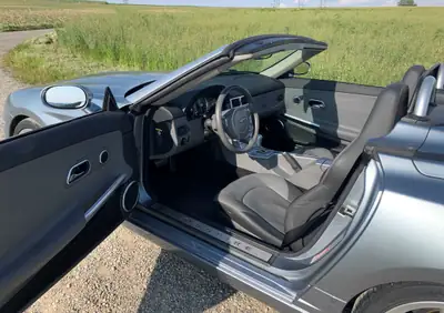Chrysler Crossfire 3.2 V6 Roadster — Cabriolet sportif sans compromis, 118'000 km — Miniatura 8