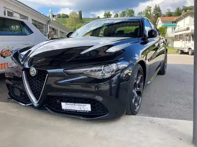 Alfa Romeo Giulia 2.2 JTDM Veloce Q4 — Berline sportive diesel, transmission intégrale — vista esterna