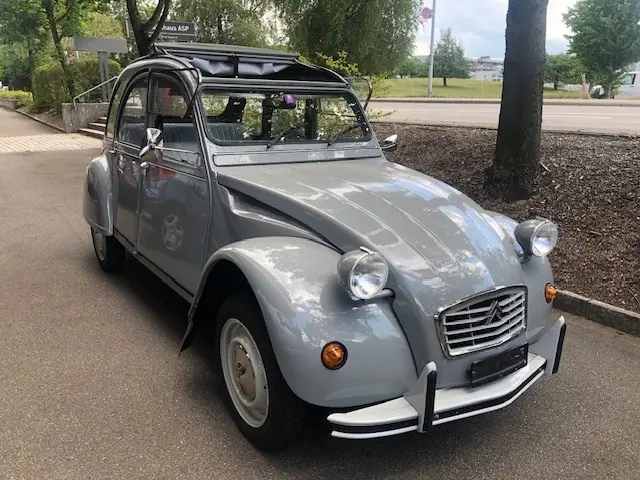 Citroën 2CV6 Spécial Club 1984 — Icône française rénovée, état exceptionnel — Außenansicht