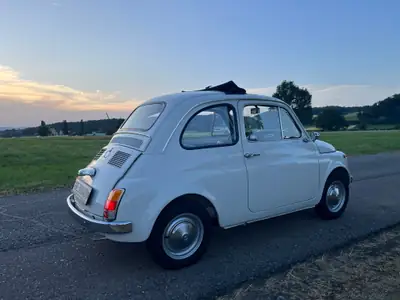 Fiat 500 110 F Berlina 1971 — Icône automobile vintage, 49000 km authentiques — Heckansicht