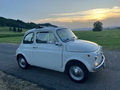 Fiat 500 110 F Berlina 1971 — Icône automobile vintage, 49000 km authentiques — Seitenansicht