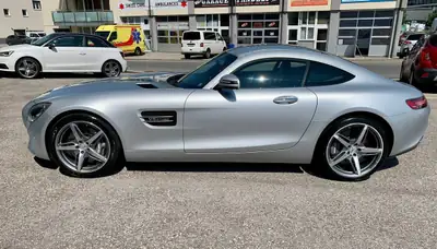 Mercedes-AMG GT Speedshift DCT — Coupé sport légendaire, 462 ch de pure performance — cruscotto