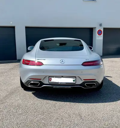 Mercedes-AMG GT Speedshift DCT — Coupé sport légendaire, 462 ch de pure performance — interni