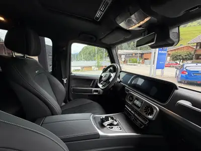 Mercedes-Benz G 63 AMG — SUV légende avec 585 ch, seulement 5200 km — côté