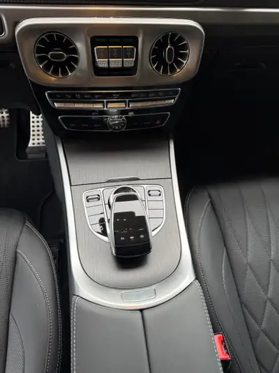 Mercedes-Benz G 63 AMG — SUV légende avec 585 ch, seulement 5200 km — tableau de bord