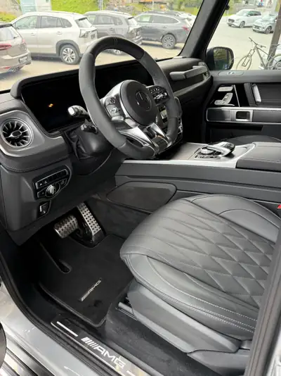 Mercedes-Benz G 63 AMG — SUV légende avec 585 ch, seulement 5200 km — intérieur