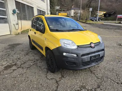 Fiat Panda TwinAir 4x4 — Petit SUV routier et tout-terrain, révision complète — exterior view