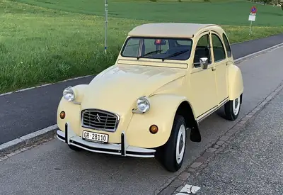 Citroën 2CV6 — L'icône française de 1986, parfaitement entretenue avec immatriculation de collection — vista esterna