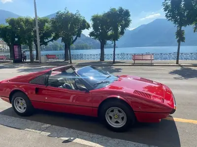 Ferrari 308 GTS 1980 — Légende italienne cabriolet, 68'000 km seulement — arrière