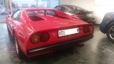 Ferrari 308 GTS 1980 — Légende italienne cabriolet, 68'000 km seulement — côté