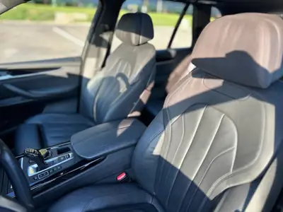 BMW X5 xDrive 50i Steptronic — SUV 7 places puissant, 88 500 km, sans sinistre — Miniature 8