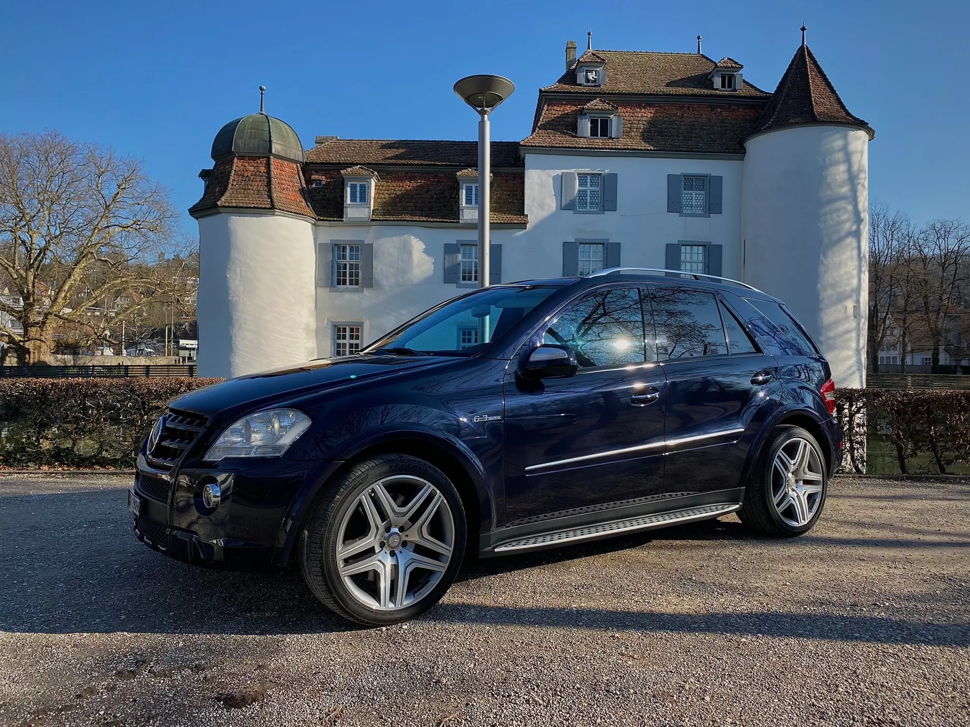 Mercedes-Benz ML 63 AMG 4Matic — SUV haute performance 510 ch, sans sinistre — vista esterna