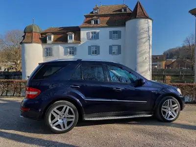Mercedes-Benz ML 63 AMG 4Matic — SUV haute performance 510 ch, sans sinistre — Miniatura 9