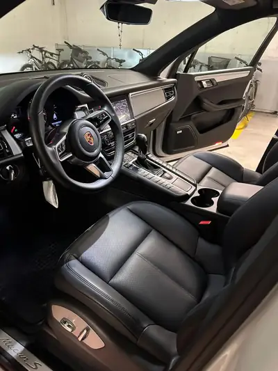 Porsche Macan S PDK — SUV sportif premium, 15'000 km seulement — Seitenansicht