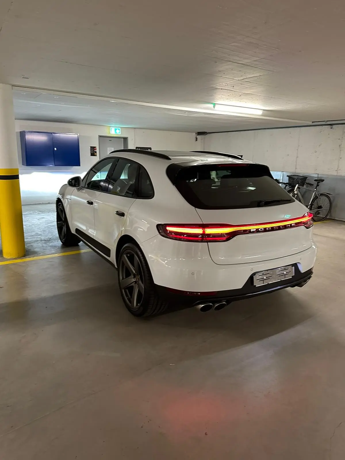 Porsche Macan S PDK — SUV sportif premium, 15'000 km seulement — Außenansicht