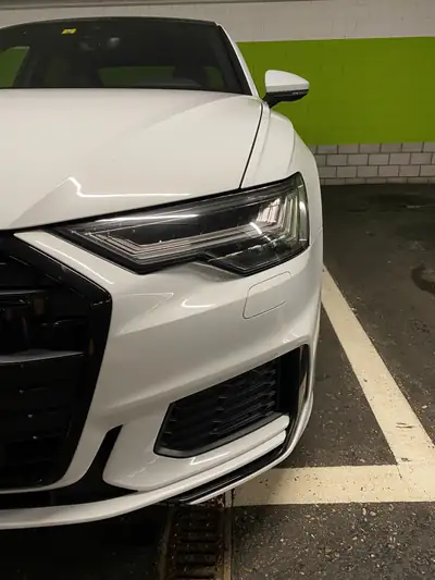 Audi A6 40 TDI Sport S-tronic — Berline premium diesel, 75'000 km, exemplaire unique en Suisse — fianco
