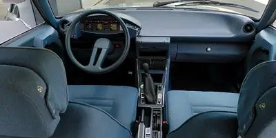 Citroën CX 2000 GT — Berline de prestige des années 80, entièrement restaurée — Miniatur 9