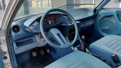 Citroën CX 2000 GT — Berline de prestige des années 80, entièrement restaurée — Miniatur 7