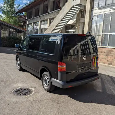 VW T5 2.5 TDI PD — Utilitaire fiable, seulement 29 000 km, moteur robuste — interni