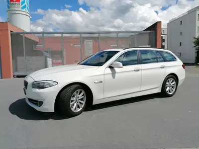 BMW 530d Touring Luxury Line — Monospace élégant, diesel performant, entretien récent — fianco