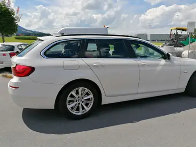 BMW 530d Touring Luxury Line — Monospace élégant, diesel performant, entretien récent — Miniatura 7