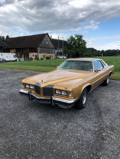 Pontiac Grand-Prix 1976 — Coupé muscle car américain, moteur révisé et version Targa — vista esterna