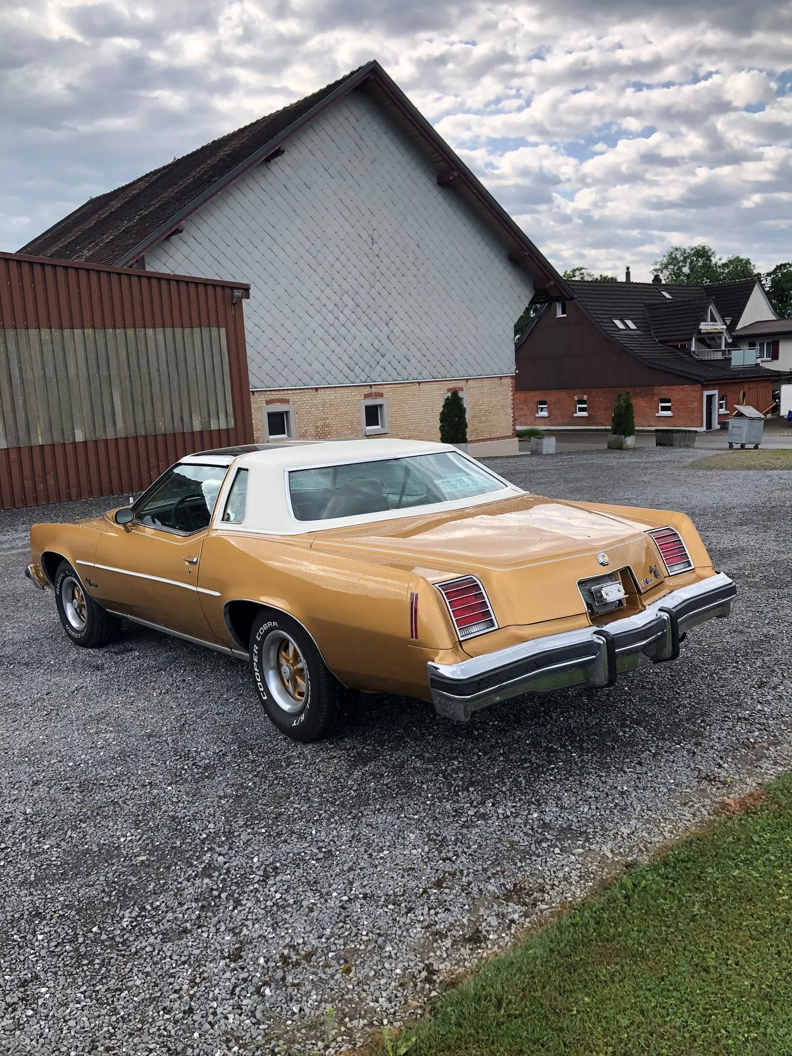 Pontiac Grand Prix 1976 occasion Roggwil — 4