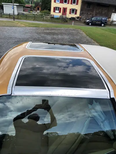 Pontiac Grand-Prix 1976 — Coupé muscle car américain, moteur révisé et version Targa — cruscotto