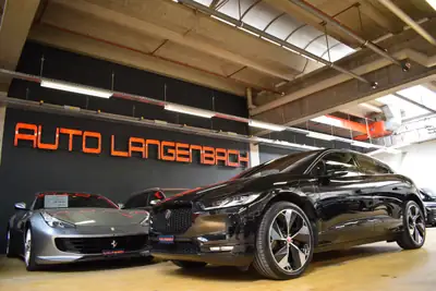 Jaguar I-PACE EV400 SE AWD — SUV électrique premium, 400 ch et 86'000 km — Miniature 10