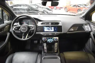 Jaguar I-PACE EV400 SE AWD — SUV électrique premium, 400 ch et 86'000 km — Miniature 14