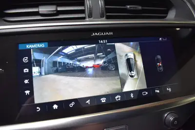 Jaguar I-PACE EV400 SE AWD — SUV électrique premium, 400 ch et 86'000 km — Miniature 24