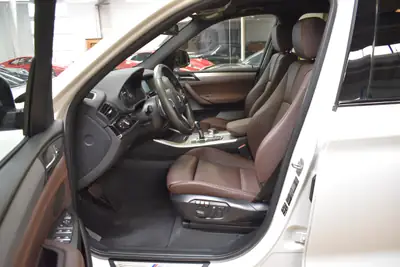 BMW X3 xDrive 20d M Sport — SUV diesel performant, 1ère main, équipements premium — Miniature 13