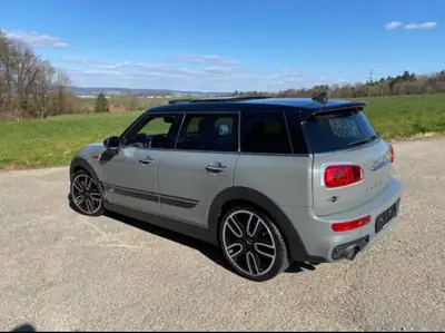 MINI Clubman Cooper John Cooper Works ALL4 — Performance et polyvalence en 6 portes — Außenansicht