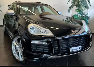 Porsche Cayenne GTS Tiptronic — SUV sportif 405 ch, transmission automatique, entretien optimal — vista esterna